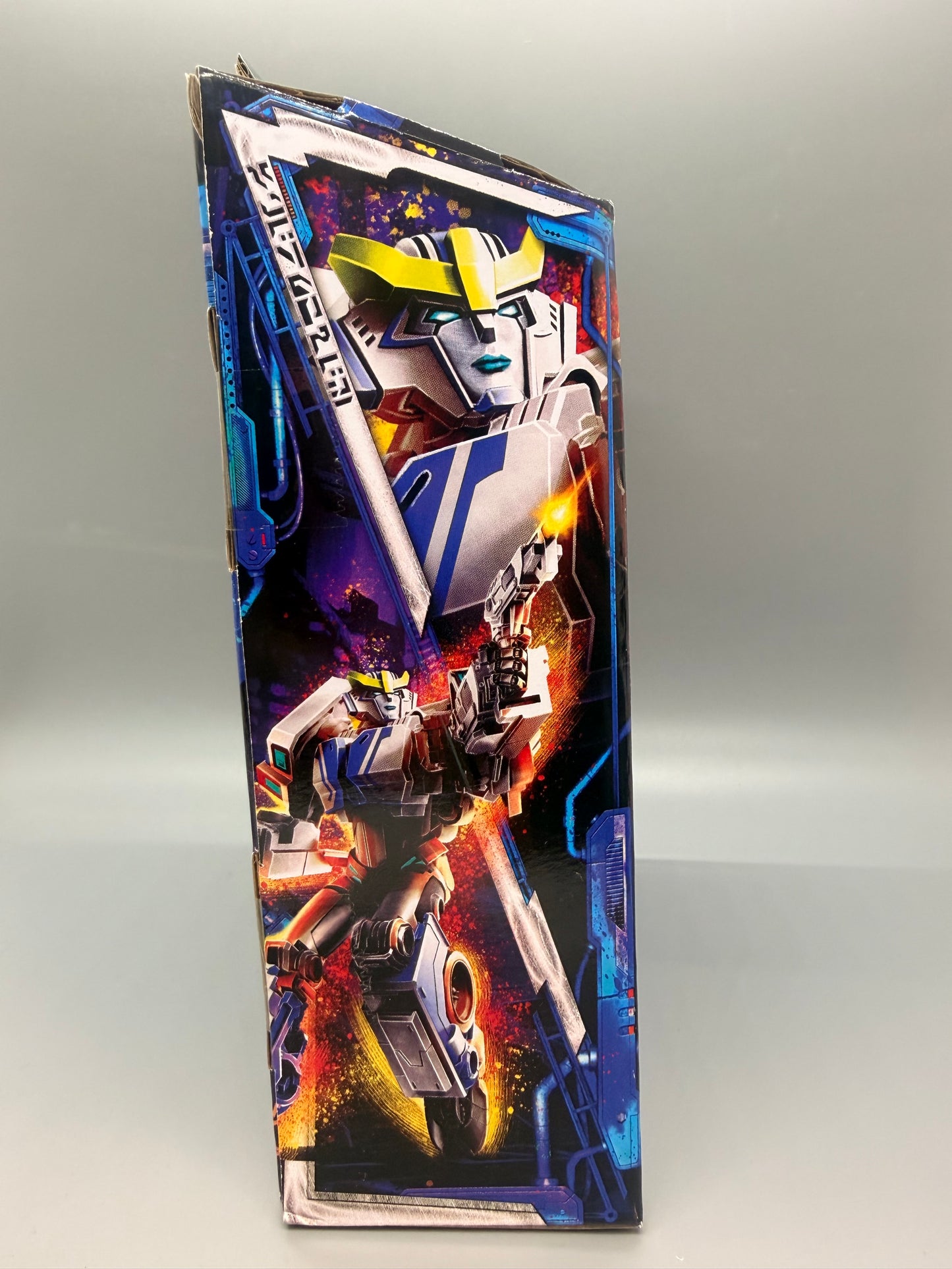 Transformers Legacy United | Universe Strongarm (Robots in Disguise 2015)