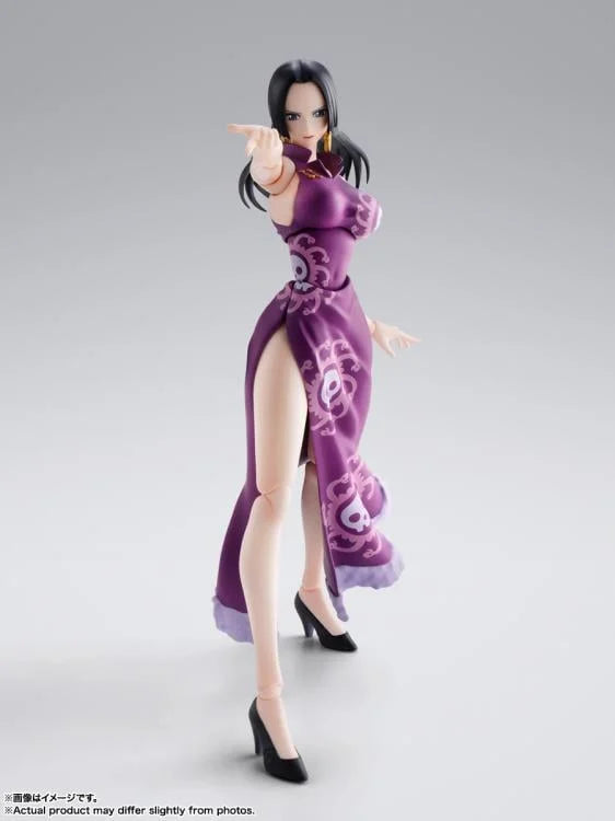 S.H.Figuarts  |  Boa Hancock:  Marineford